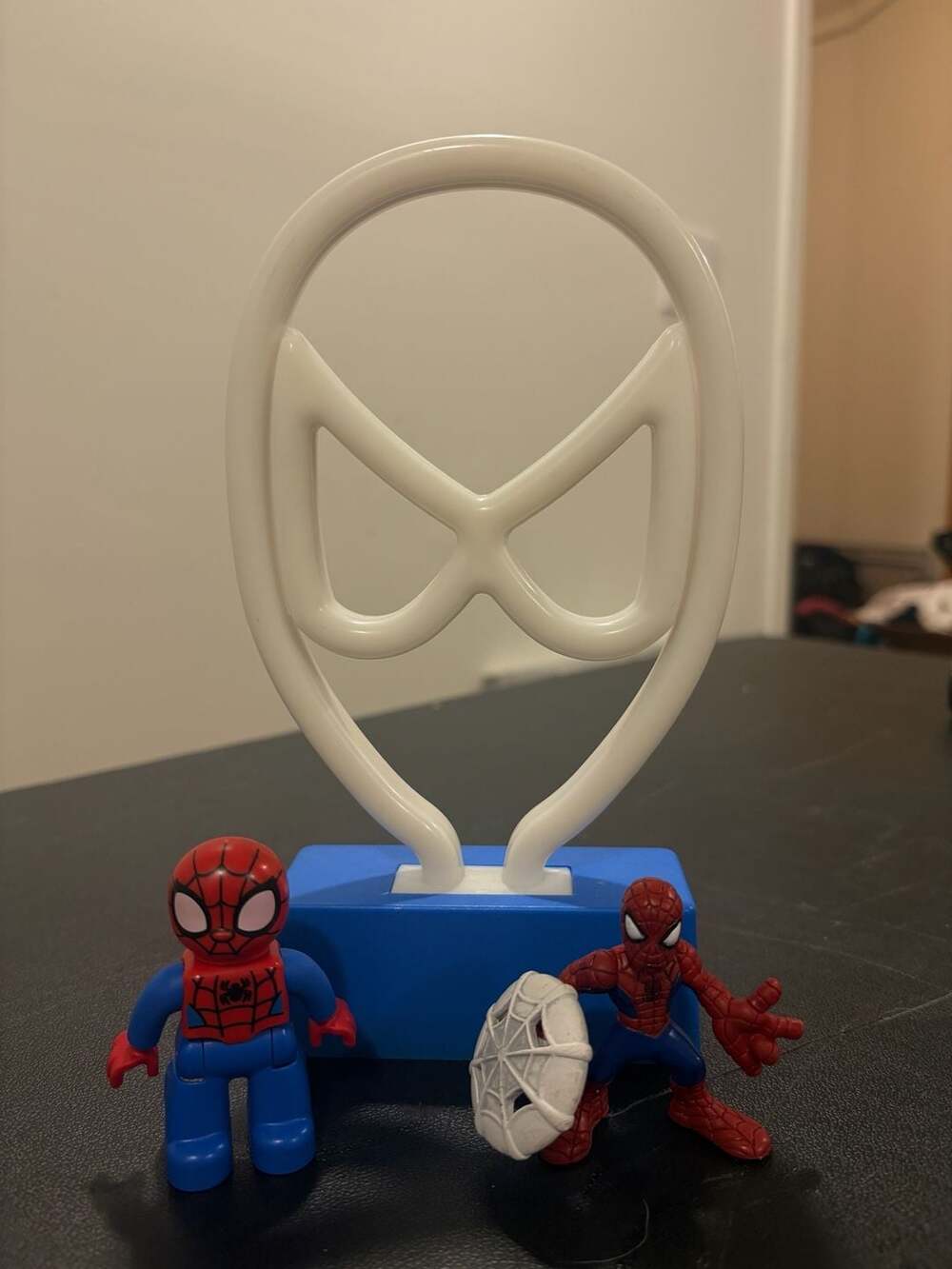 Marvel Spider-Man LED Light - Picture 3 of 4
